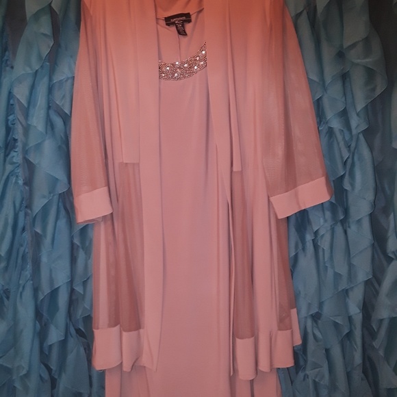 Dress - Picture 1 of 1